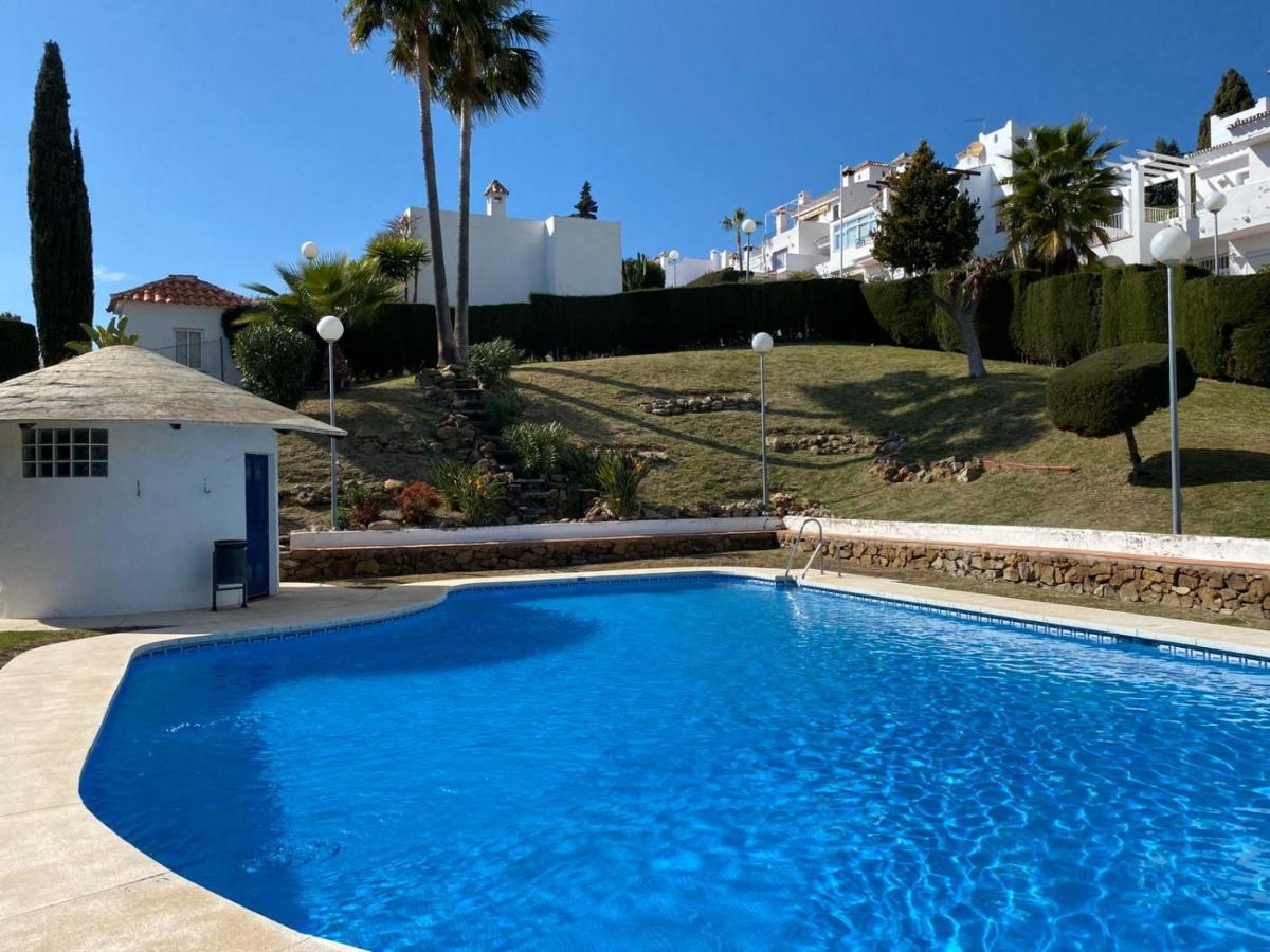 Beautiful Townhouse Villa Estepona Exterior photo